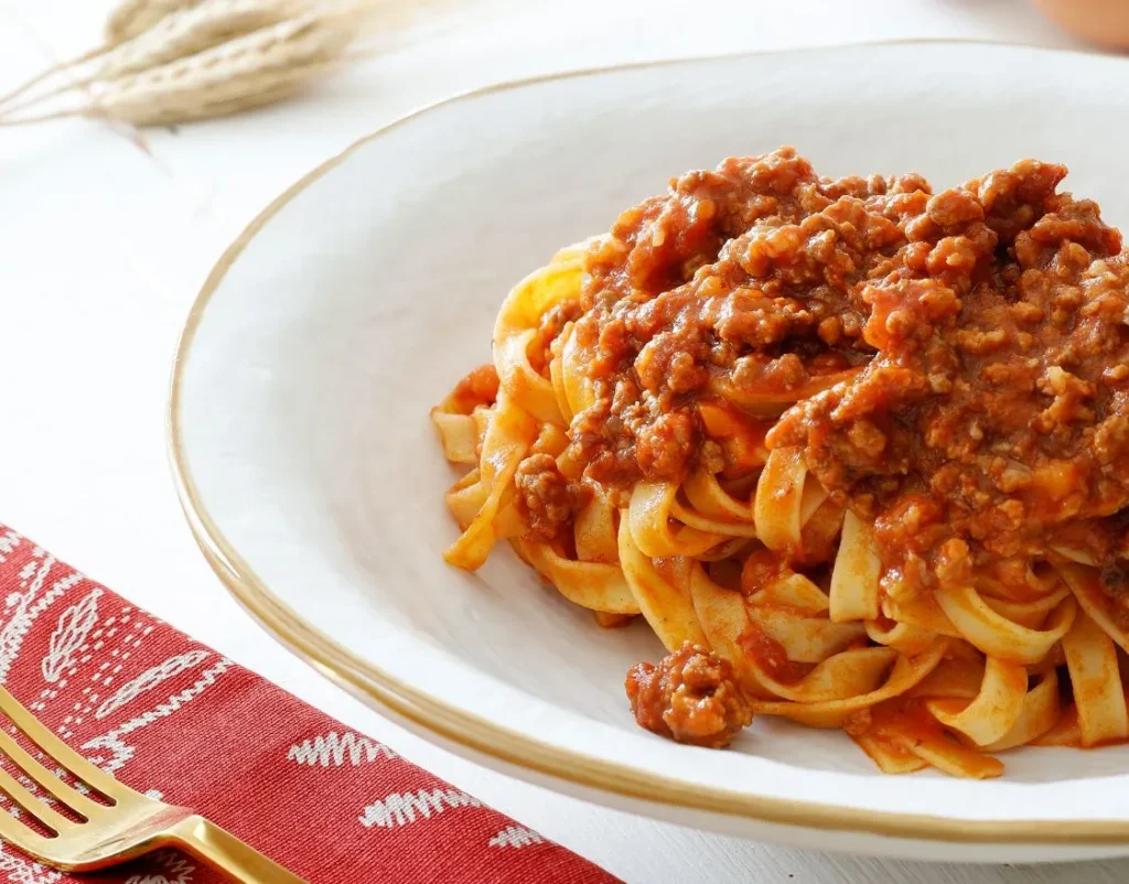 tagliatelle al ragù